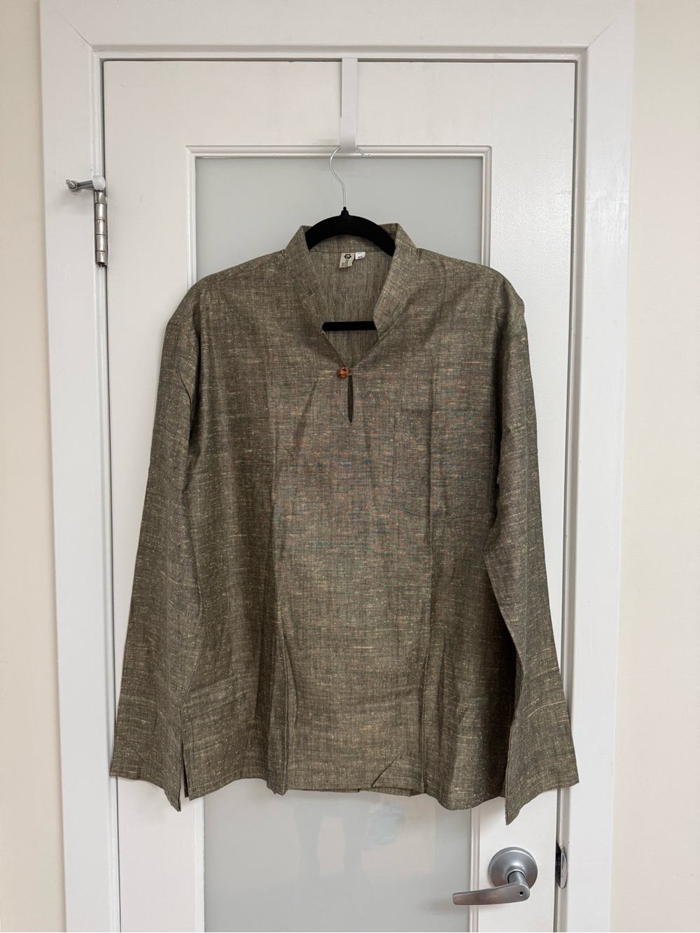 Men’s Metallic Gold Gray Short Kurta, Size 40